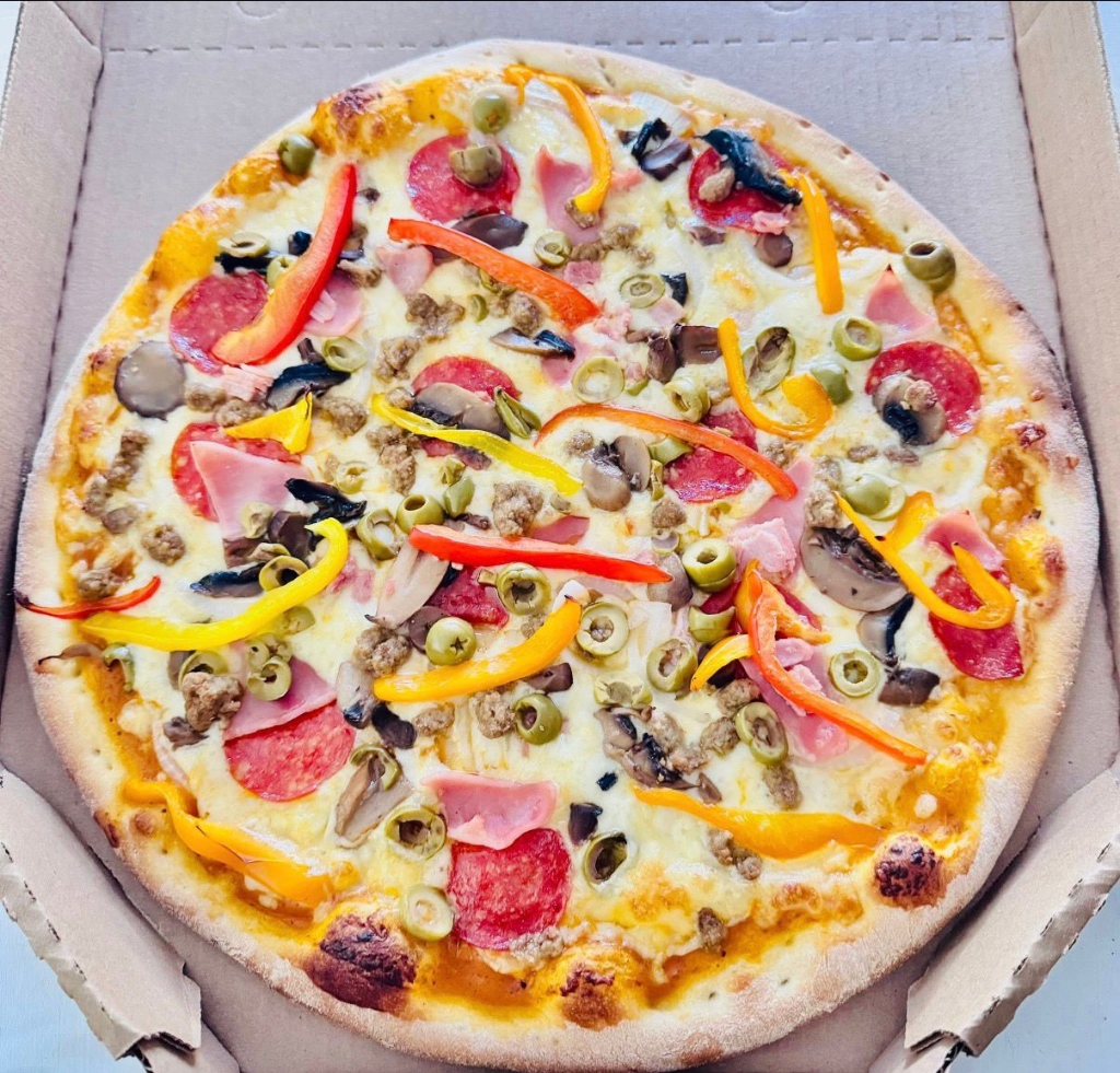 Deliciosa Pizza Cheese Pizza 1